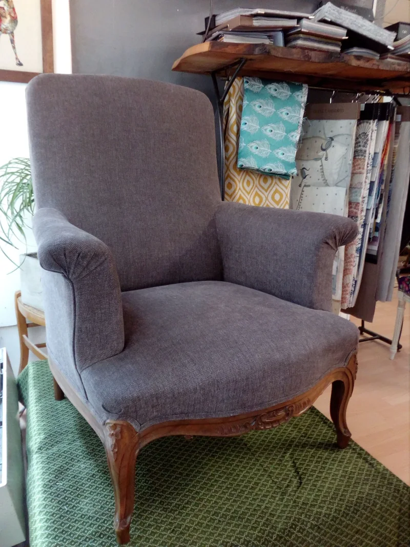 fauteuil anglais tapissier décorateur Millau Au Petit Crin